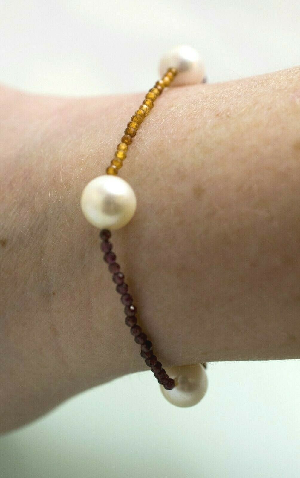 "FANTASY" Armband Facettierte 3 mm Granate und Karneole mit 4 weißen Zuchtperlen